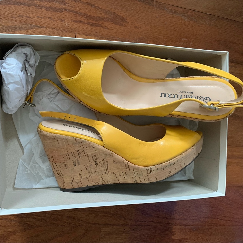 Gastone Lucioli yellow wedge. Made in Italy. Never worn. Size 38